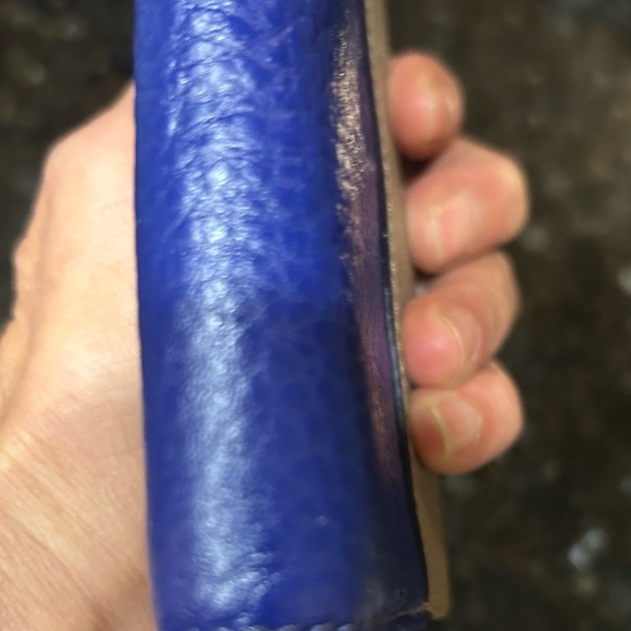 Marc by Marc Jacobs navy color block wallet. tan and cobalt blue - Picture 3 of 9